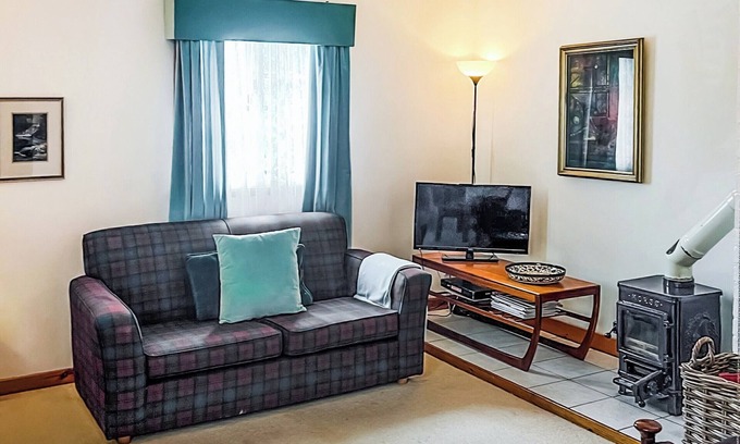 Isle of Arran Cottage | 3 bedroom accommodation in Whiting Bay