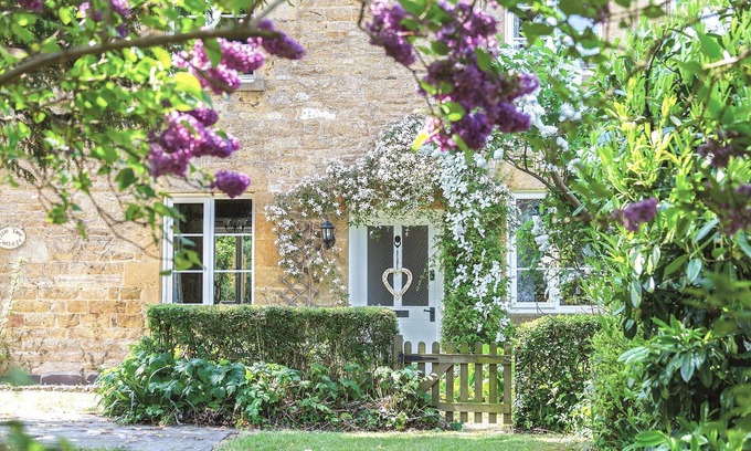 Willersey Cottage | Cozy 3-Bedroom Accommodation Near Broadway in Willersley