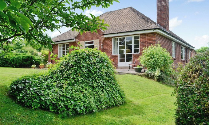 Ruckhall Cottage | Pet-Friendly 3 Bedroom Retreat in Ruckhall, Hereford