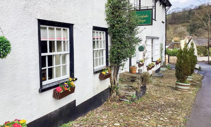 Winsford Cottage | Cozy 3 Bedroom Retreat in Winsford, Near Dulverton