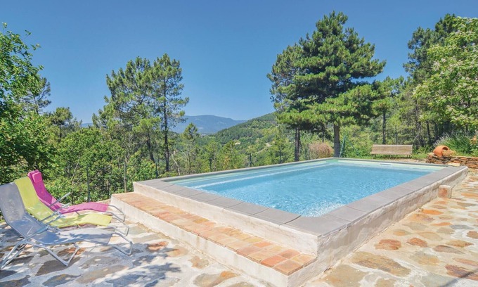 Malbosc House | Spacious 3 Bedroom Accommodation with Pool in Malbosc