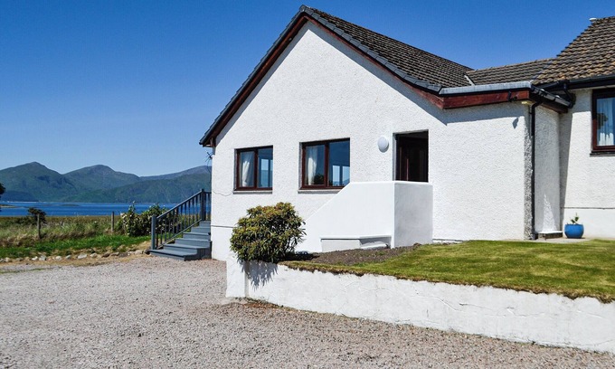 Port Appin Cottage | Top-Rated 3 Bedroom Getaway in Port Appin, Near Oban