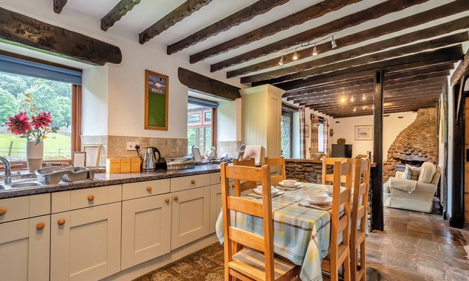 Bampton Cottage | Mews Cottage: Characterful Escape in Tranquil Surroundings