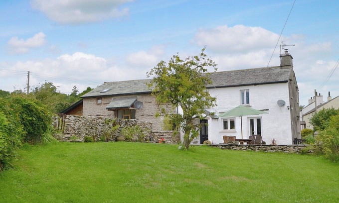 Kendal Cottage | Pet-Friendly 3 Bedroom Stay in Lyth Valley, Near Kendal