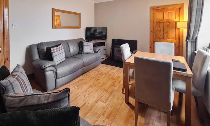 Foss Cottage | Spacious 3-Bedroom Retreat in Dalnaspidal, Near Newtonmore