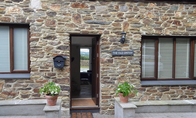 Truro Cottage | Experience Breathtaking Woodland Views at Our Pet-Friendly Retreat