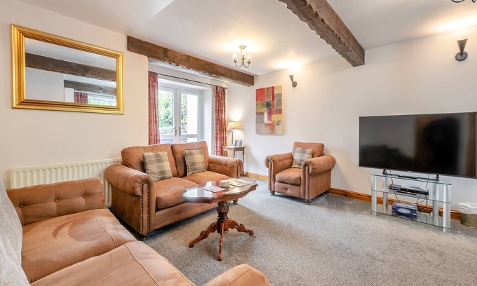 Huntington Cottage | Family-Friendly 3 Bedroom Stay in Historic York