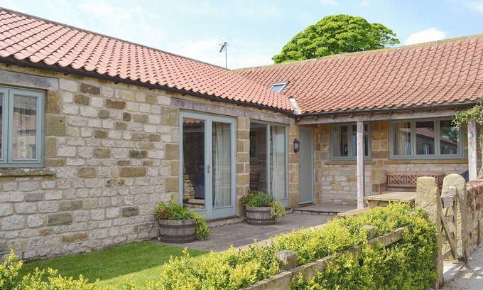 Spaunton Cottage | Cozy 3-Bedroom Getaway in Spaunton Near Lastingham