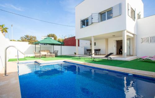 Pilar de la Horadada House | Relaxing Stay at El Mojón Home with Private Pool & Pets Welcome