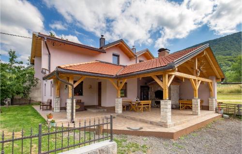 Senj House | Pet Friendly Retreat in Vrzici with Kitchen & Hot Tub