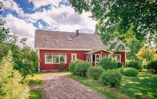 Gullspang House | 3 Bedroom Amazing Home In Gullspång