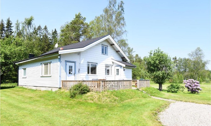 Grunnebo House | Family-Friendly 3 Bedroom Home in Vnersborg - Rated 10/10
