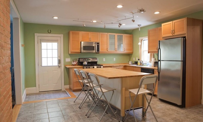 Saratoga Springs Apartment | Elegant 3 Bedroom Apartment in Saratoga Springs Arts District