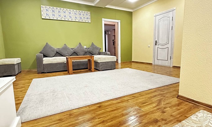 Tashkent Apartment | 3-bedroom apartment in enchanting Tashkent with AC