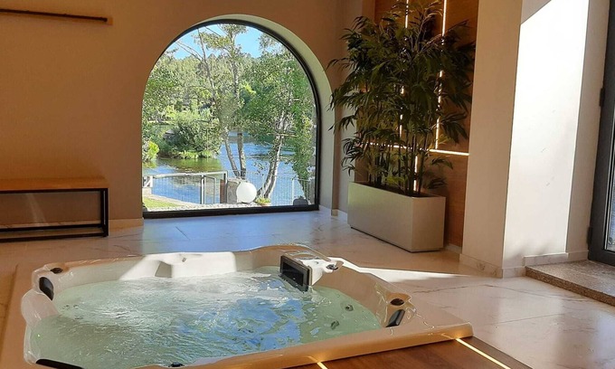 Portela Apartment | Relaxing Spa Retreat at Casa do Engenho Braga
