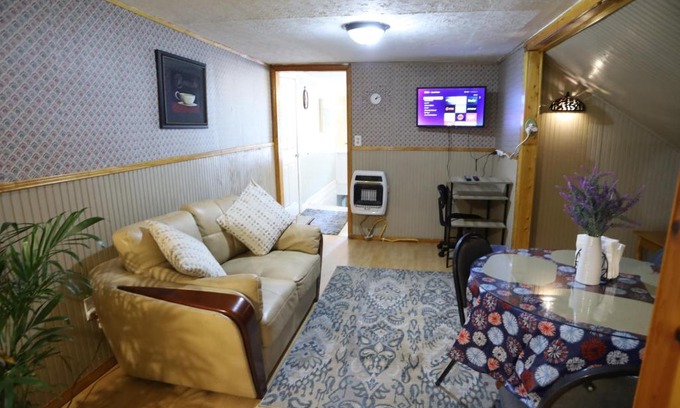 Fayetteville Apartment | Family-Friendly 3-Bedroom Apartment Near New River Gorge