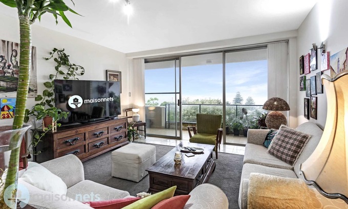 Vaucluse Apartment | 3 Bedroom Apt With Ocean Views & Parking