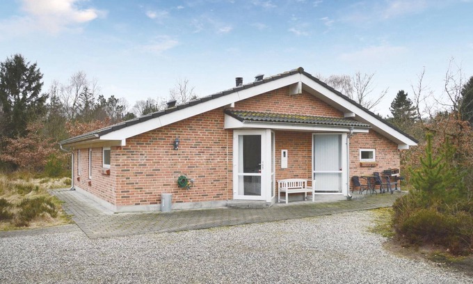Skovgaarde House | Relaxing Getaway with Spa, Kitchen & Pet-Friendly Amenities