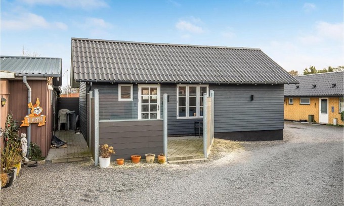 Balka House | Family-Friendly 3 Bedroom Home in Nexø with Pet Amenities