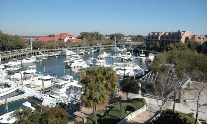 Shelter Cove Condo | Cozy 3 Bedroom Condo with Harbor Views and Heated Pool