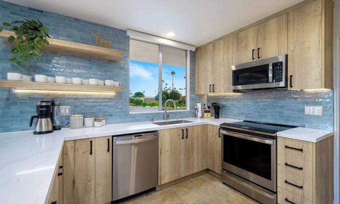 Indian Wells Condo | 3-bedroom condo in delightful Indian Wells with AC, WiFi