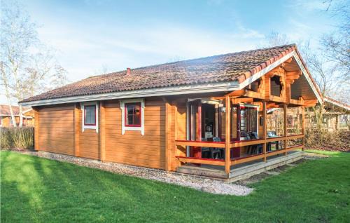 De Meene House | Pet-Friendly Retreat in Gramsbergen with Pool Access