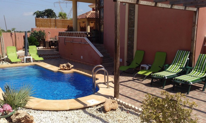 Lo Crispin Villa | Family-Friendly Villa with Private Pool & High Guest Rating