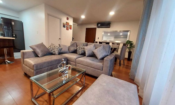 Miraflores Apartment | Modern 2 Bedroom Duplex Penthouse with Spa in Miraflores