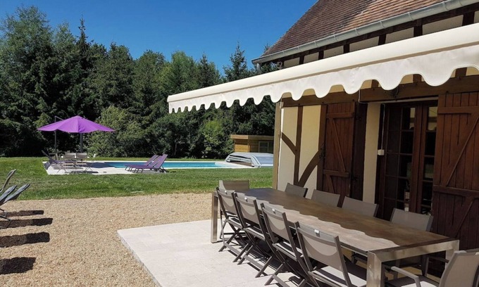 Fontaines-en-Sologne House | Enchanting 3 Bedroom Retreat with Private Pool & Tennis Court