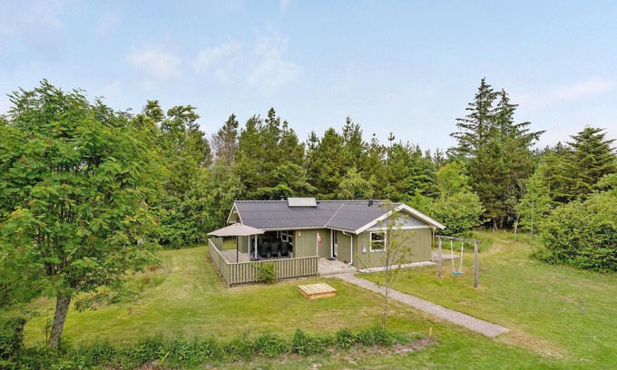 Rødhus House | Beachside Retreat in a Serene Location with Ocean Views