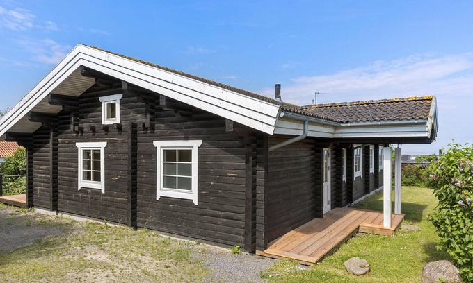 Vang House | New Beam House: Oceanfront Retreat with Baltic Sea Views