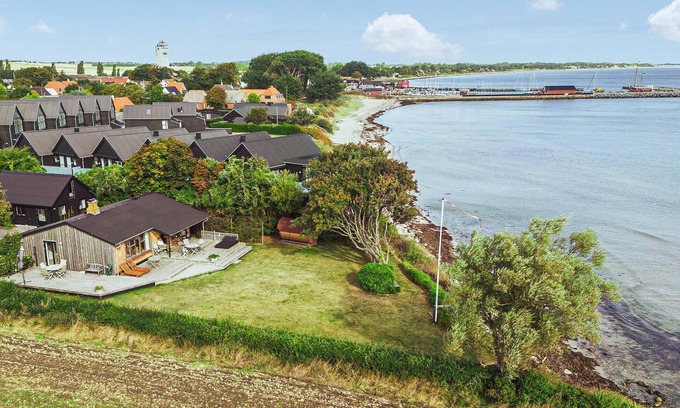 Samsø House | Discover 3 Bedroom Retreat with Ocean Views in Samsø