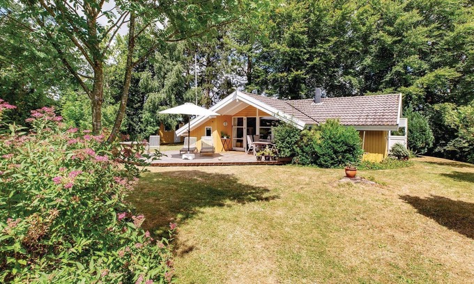 Bisserup House | Inviting 3 Bedroom Stay with Oceanfront Views in Rude