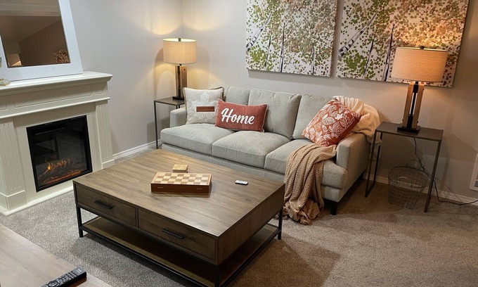 New Tacoma Apartment | Explore Our 3 Bedroom Historic Apartment in Tacoma