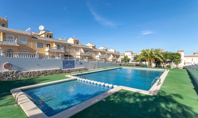 Puerto Marino Villa | Relaxing 3 Bedroom Holiday Villa Benani with Pool & Wi-Fi