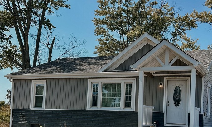 Murphysboro House | 3-bedroom Home nRoyal Haven Vacation Destination