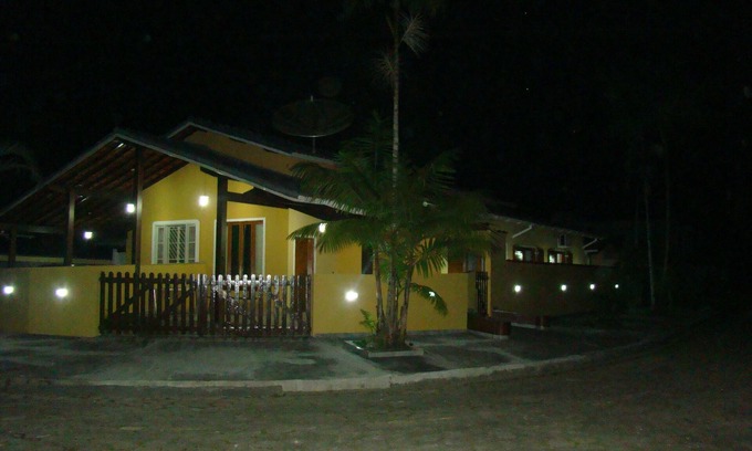 Mococa House | Ideal 3-Bedroom House with Ocean View in Caragua Praia