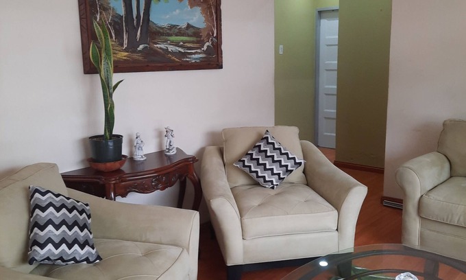 Port of Spain House | 3-bedroom house in fantastic Port of Spain with WiFi, AC and attached Garage.