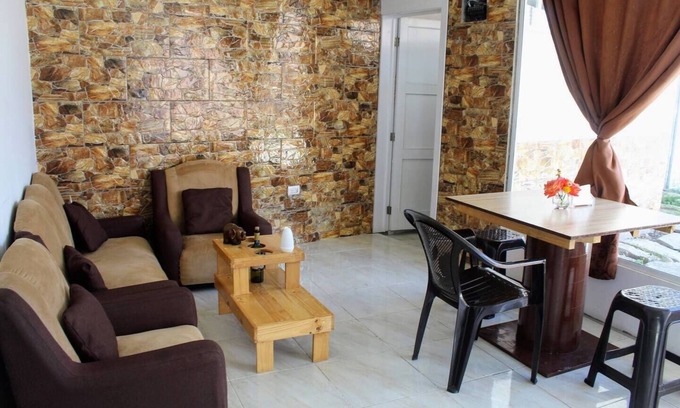 Cuenca House | 3-bedroom house in fabulous Cuenca with WiFi