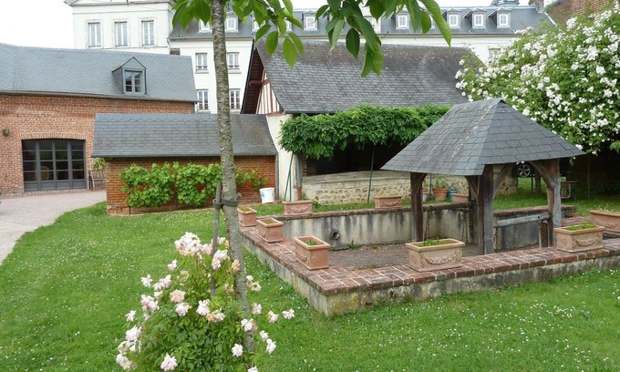 Harcourt House | Perfect 3-Bedroom Cottage in Picturesque Normandy Village