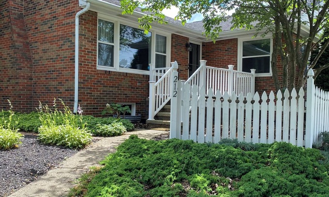 Canal Fulton House | 3-bedroom house in lovely Canal Fulton with AC, WiFi, and a game room.