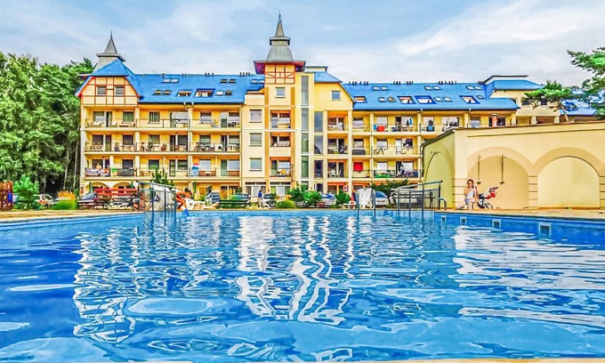 Lukecin Apartment | Experience Unique Environments at Lukecin Hotel Retreat