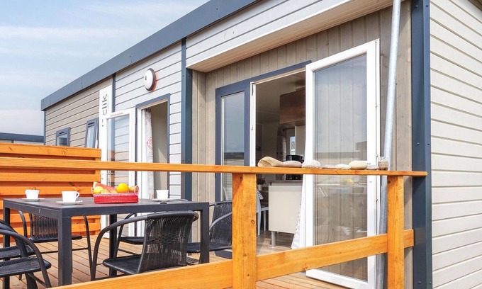 Argab House | Flexible Stays: Enjoy Oceanfront Views with Minimum 2 Days