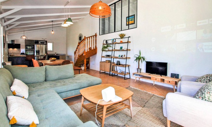 Colonzelle House | Discover a Rustic Cottage with Private Pool & Spa
