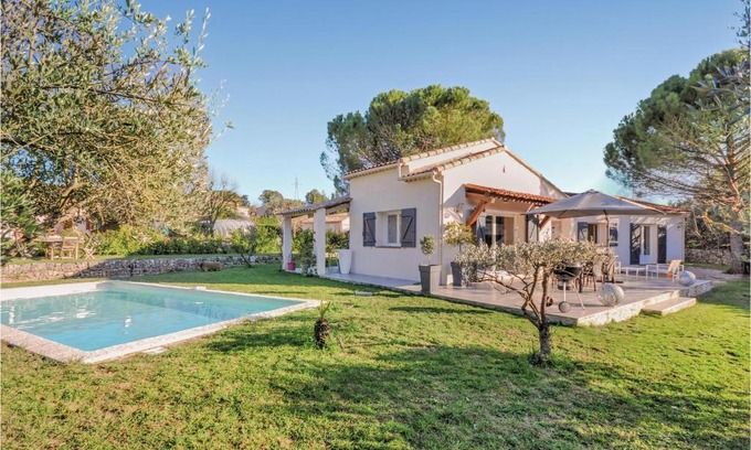 Peymeinade House | Elegant 3 Bedroom Home with Pool in Peymeinade