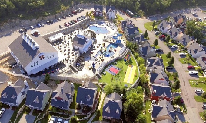 Branson Resort | Top-Rated 3 Bedroom Cottage with Private Pool in Branson