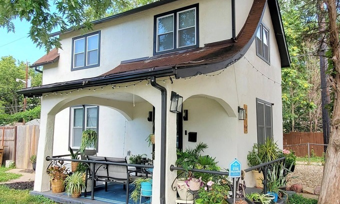 Topeka House | 3-bedroom Modern home in welcoming Topeka with WiFi, AC