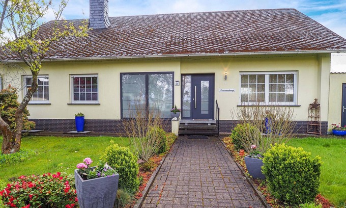 Grenderich Apartment | Stylish Vacation Apartment in Hunsrück with Spa & Breakfast