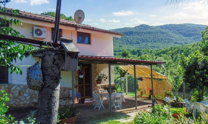 Campodimele House | Relaxing Retreat: Rural House Near Mountains and Sea