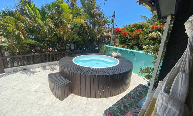 Humaita House | Relaxing 3 Bedroom Oasis with Jacuzzi in Búzios